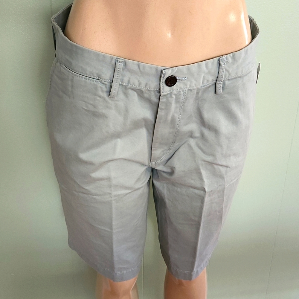 MEN Island Blue Gap Khaki shorts